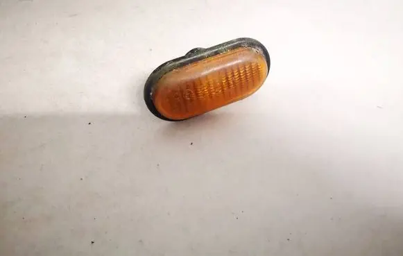 Opel Movano A Front fender indicator light 7700847333