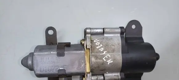 Chrysler Grand Voyager IV Sliding door motor 7746804601