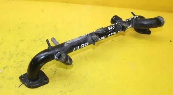 Audi A8 S8 D2 4D Engine coolant pipe/hose