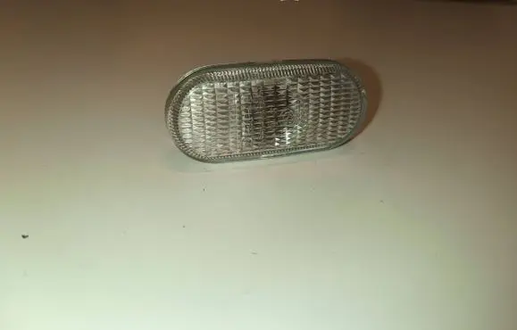 Renault Clio II Front fender indicator light 