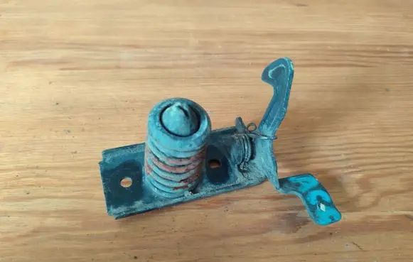 Hyundai Accent Engine bonnet/hood lock/latch loop/hook 