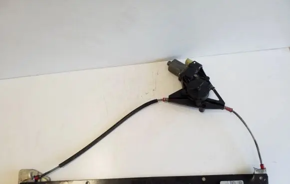 Iveco Daily 5th gen Front door window regulator with motor