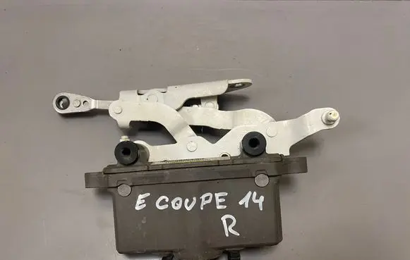 Mercedes-Benz E C207 W207 Bonnet Pedestrian Airbag Actuator A2129067801 19033900026 2129067001