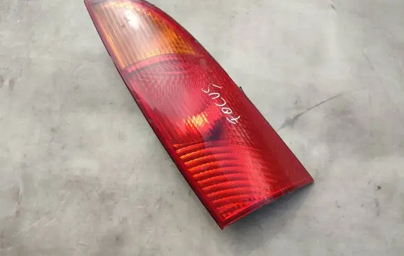 Ford Focus Rear/tail lights XS4X13405