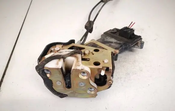 Mazda 2 Rear door lock 3m71a264a27dg
