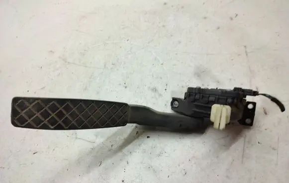 Audi Q7 4L Accelerator throttle pedal 7L0723507D