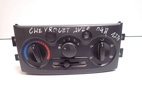 Chevrolet Aveo Climate control/heater control trim 