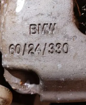 BMW 5 F10 F11 Front brake caliper 6024330