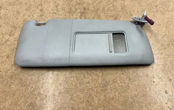 BMW 3 E46 Sun visor 51168267902 8267902