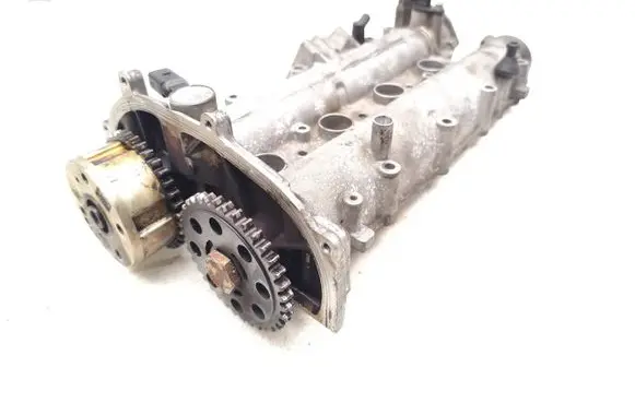 Volkswagen Golf V Camshaft 03C103475J 03C103475K