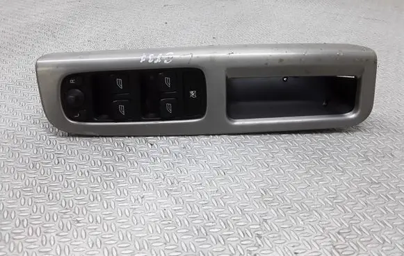 Volvo V50 Electric window control switch 30710787