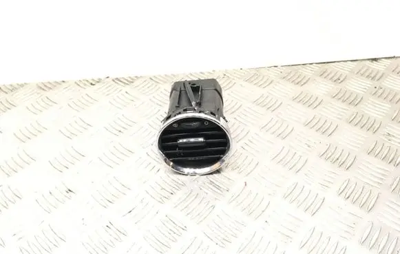 Peugeot 308 Dash center air vent grill 305038 Y05190 305038D