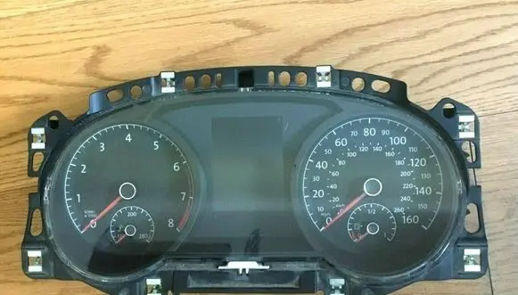 Volkswagen Golf VII Speedometer (instrument cluster) 5G1920840 13052015 ZYS0001305