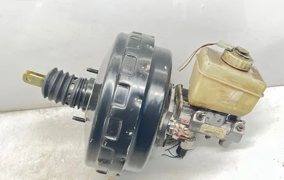 Mercedes-Benz ML W163 Brake booster A1634300630