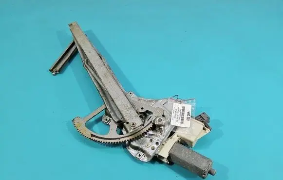 Toyota Avensis T250 Front door window regulator with motor IMPRK1600223