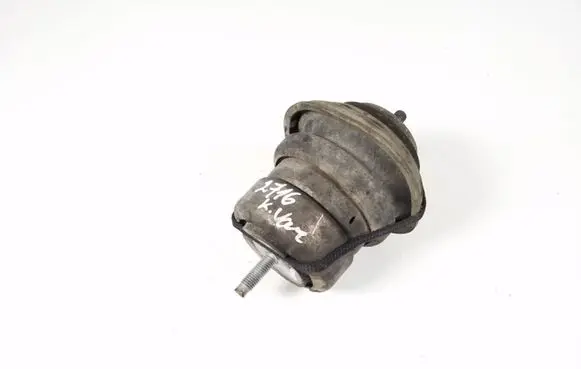 Jaguar XF X250 Engine mount bracket