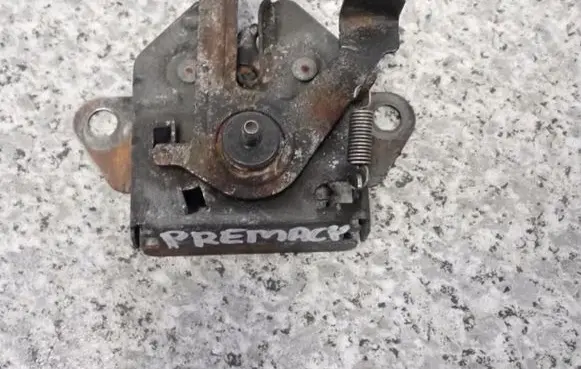 Mazda Premacy Engine bonnet/hood lock/catch