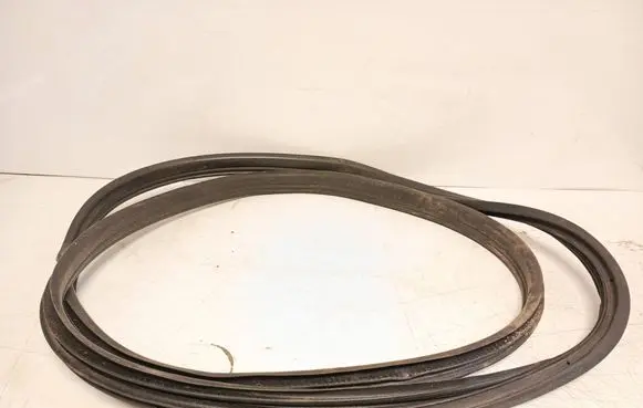 Opel Astra H Front door rubber seal 13178758