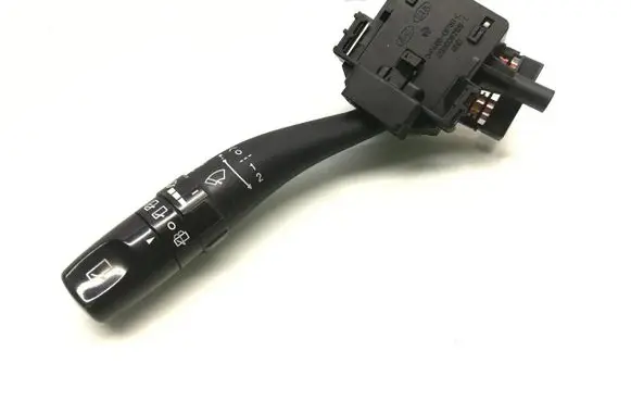 Ford Focus Wiper control stalk 202005765