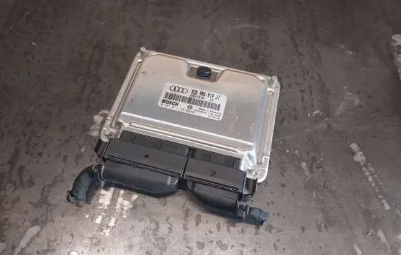 Audi A4 S4 B6 8E 8H Engine control unit/module 038906019JT 0281011138