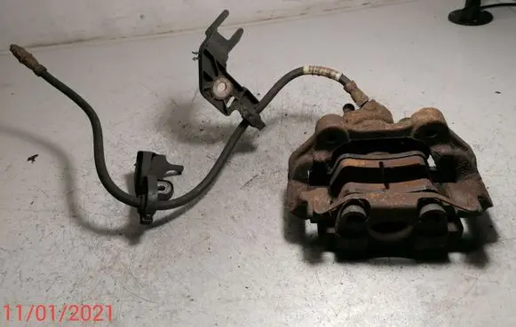 Mercedes-Benz GL X164 Rear brake caliper