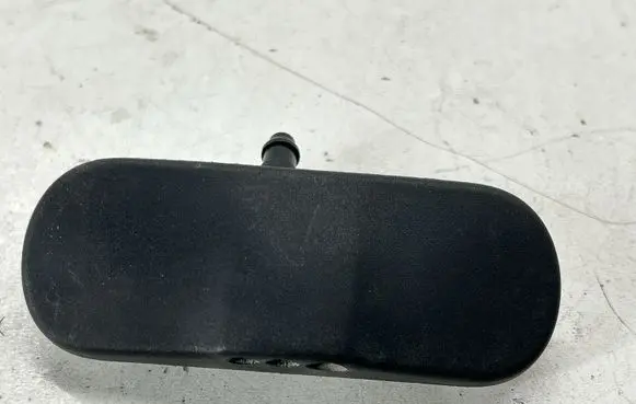 Windshield washer spray nozzle