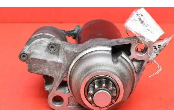 Volkswagen Polo IV 9N3 Starter motor 0001123018