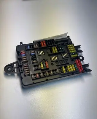 BMW 1 F20 F21 Fuse box set 9337880 12092013 19446000001
