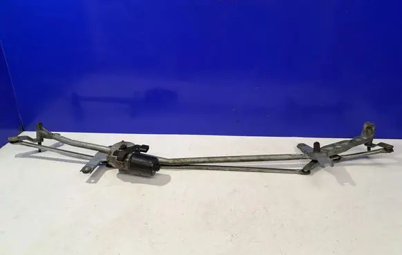 Mercedes-Benz Vito Viano W639 Front wiper linkage and motor A6398200140