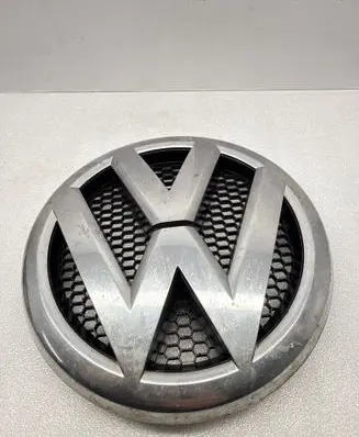 Volkswagen Amarok Manufacturer badge logo/emblem 2H0853601A