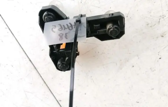 Renault Scenic I Tail light bulb cover holder