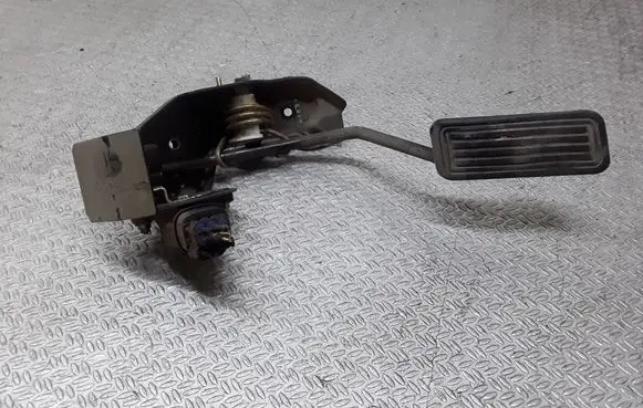 Toyota Corolla Verso AR10 Accelerator throttle pedal