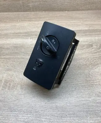 Ford Mondeo Mk III Light switch 1S7T13A024HB 04052771