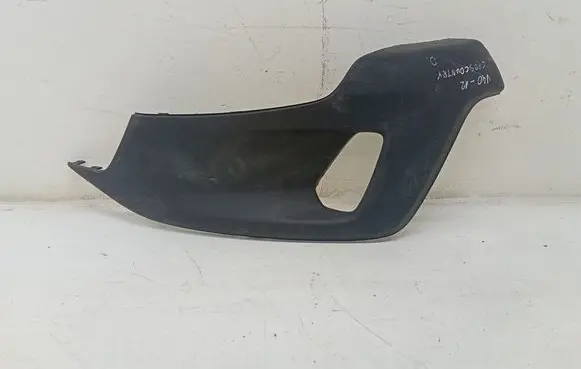 Volvo V40 Front bumper corner part panel trim 31353342