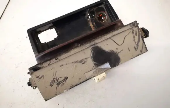 Audi A8 S8 D2 4D Car ashtray 4d0857951