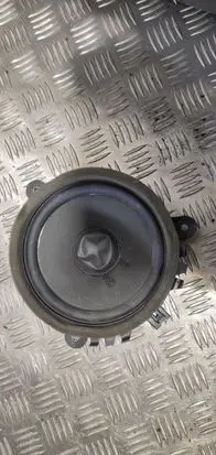 Volvo XC70 Front door speaker 30657445