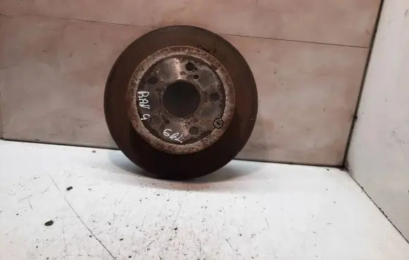 Toyota RAV 4 (XA30) Rear brake disc