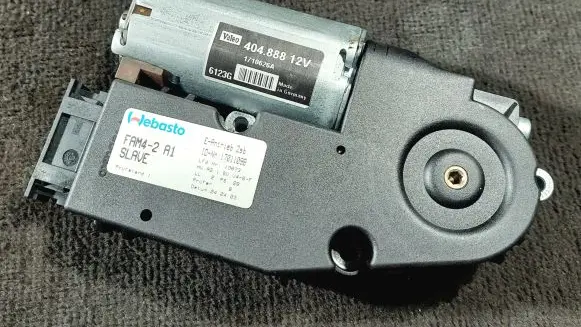Renault Espace IV Sunroof motor/actuator 4048882 1710626A 6123G