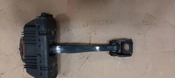 BMW 3 E90 E91 Front door check strap stopper 7176807