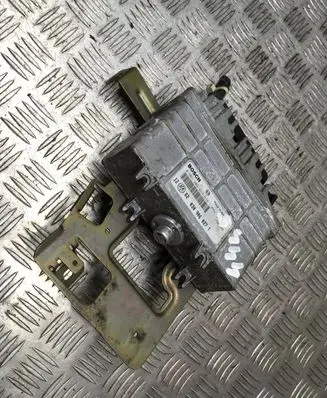 Volkswagen Golf III Engine control unit/module 0261203613 030906027T 17361153
