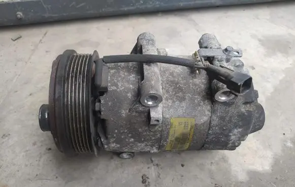 Ford Focus Air conditioning (A/C) compressor (pump)