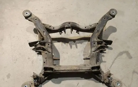 Porsche Cayenne (9PA) Rear subframe 