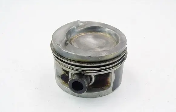 Seat Toledo I (1L) Piston 81V78