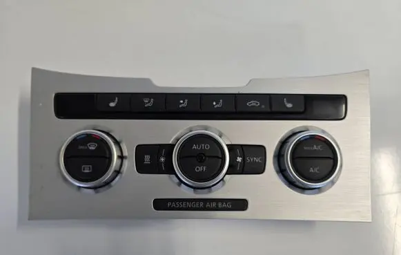 Volkswagen PASSAT B7 Climate control unit 3AA907044AJ