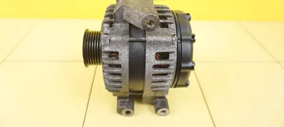 Opel Mokka Generator/alternator 13583093 B16DTH