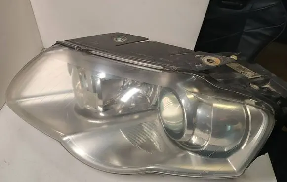 Headlight/headlamp