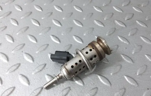 Citroen Berlingo AdBlue injector 9813930180