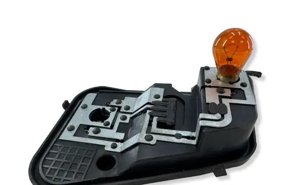 Volkswagen Touareg I Tail light bulb cover holder 7L6945258