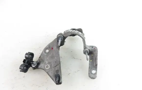 Citroen DS5 Engine mounting bracket 9671824280
