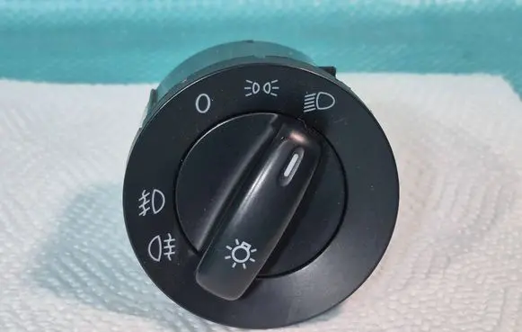 Volkswagen Caddy Light switch 1K0941431BE 0701 K1BFT
